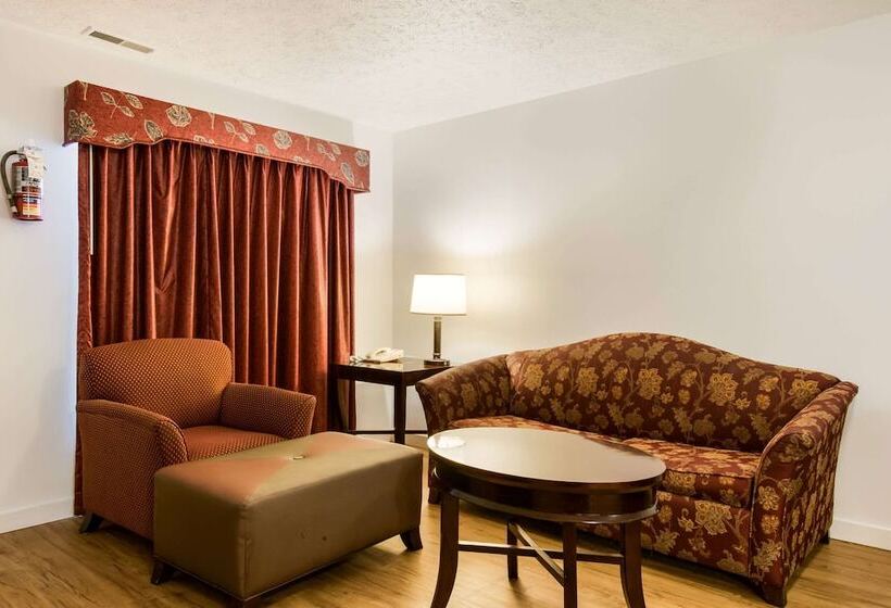 ホテル Econo Lodge Inn & Suites Lake Harmony   Pocono Mountains Area
