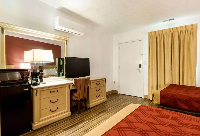 ホテル Econo Lodge Inn & Suites Lake Harmony   Pocono Mountains Area