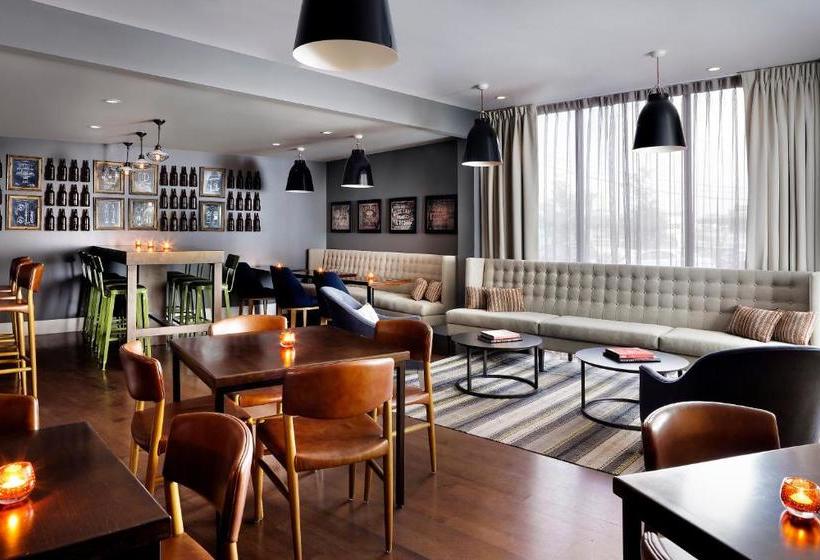 בית מלון כפרי Four Points By Sheraton Houston Greenway Plaza