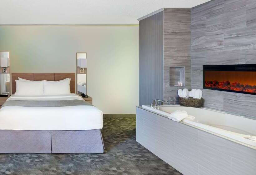 هتل Wyndham Garden At Niagara Falls