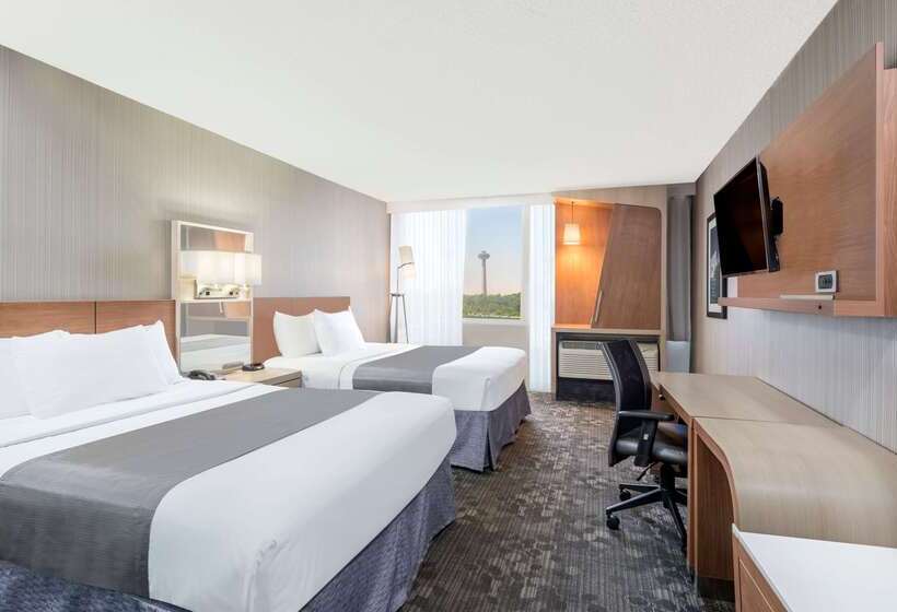 هتل Wyndham Garden At Niagara Falls