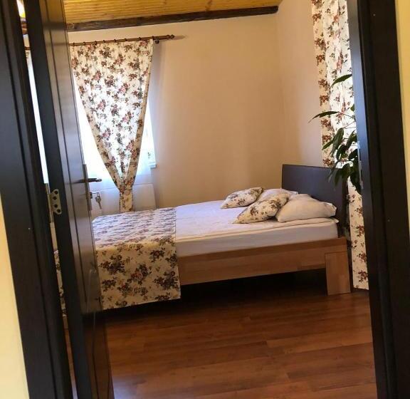پانسیون Casa Albert Valea Avrigului