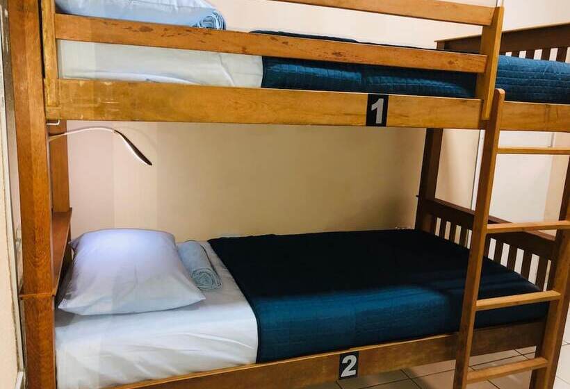 Hostel Ilha Do Amor