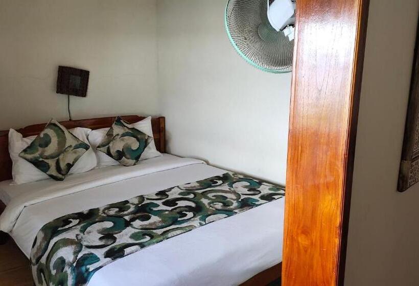 هتل Bayview Gardens