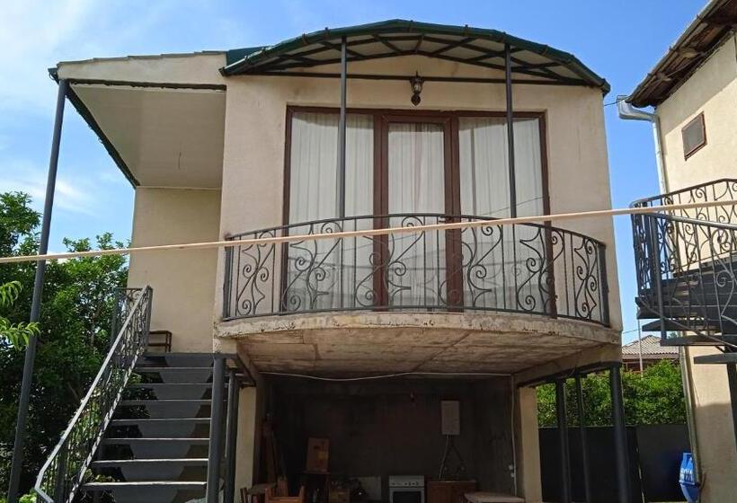 پانسیون Sataplia District