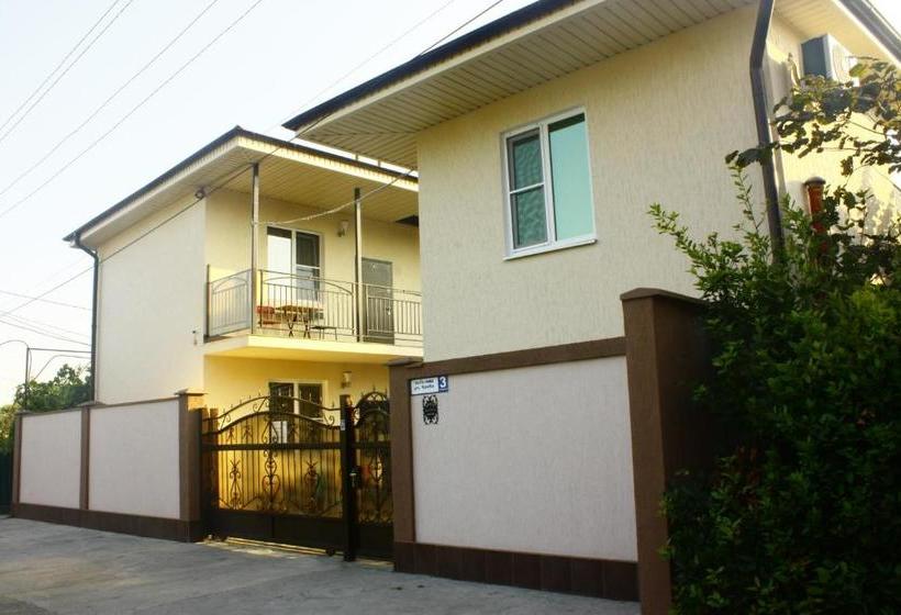 هاستل Mini Hotel Gagra Camping