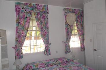 پانسیون Beach Guest House Cleverdale