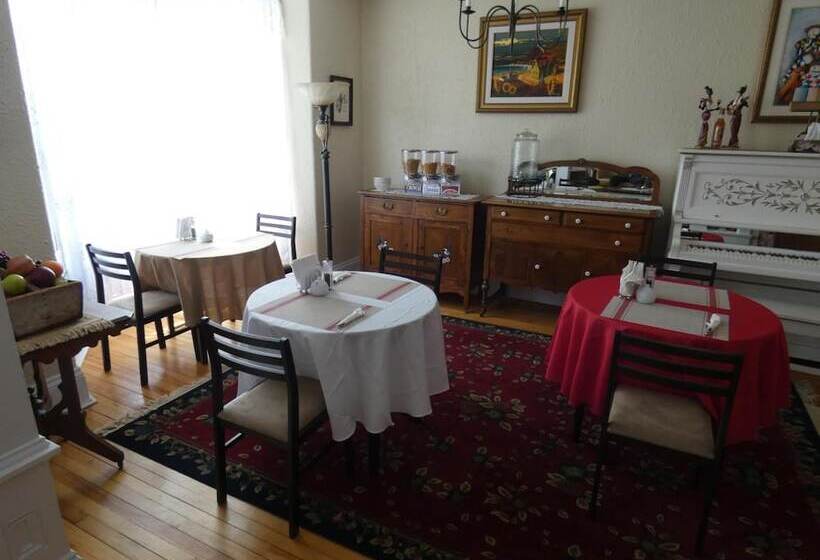 تختخواب و صبحانه La Casa En Shediac