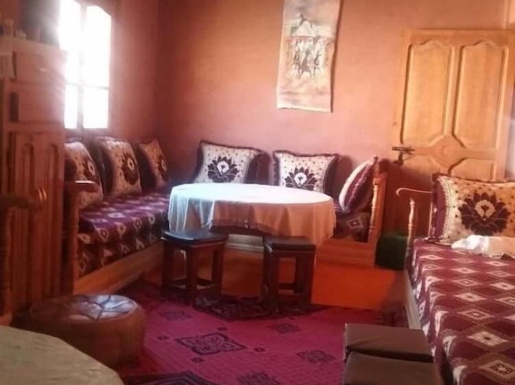 پانسیون La Belle Etoile