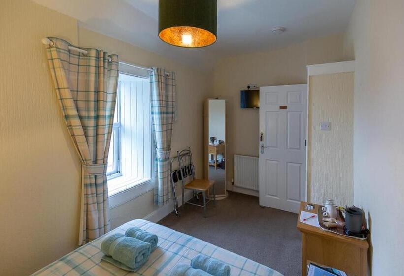 بنسيون The Trout Fly Guest House