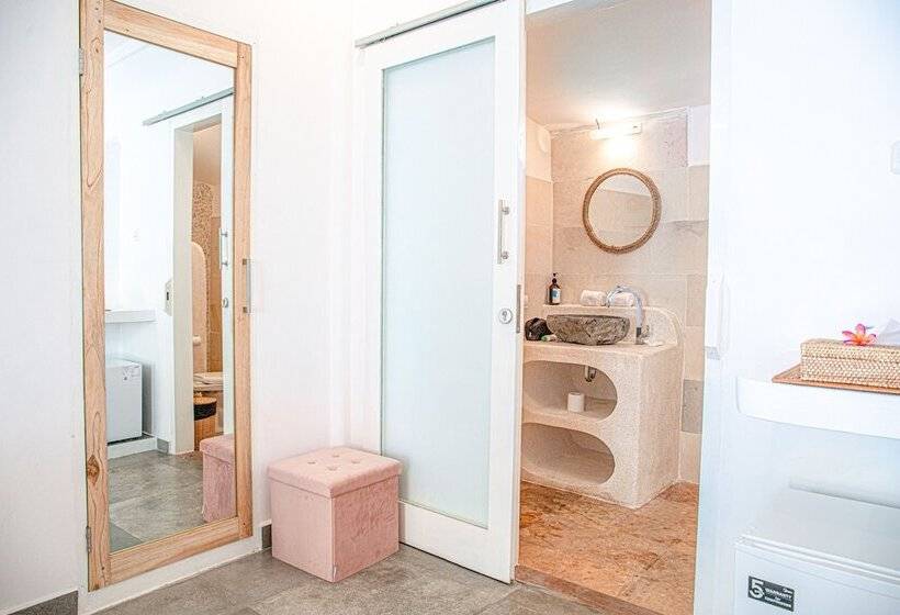 تختخواب و صبحانه The Koho Air