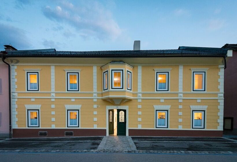 Ferienwohnungen Appartementhaus Hohe Tauern