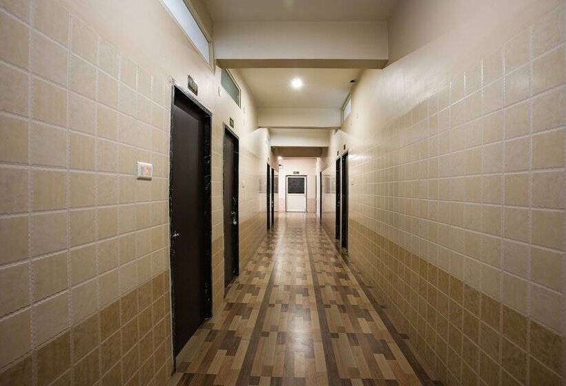 호텔 Spot On 23725 Jay Shanti Palace