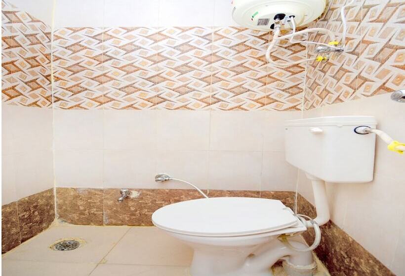 فندق The Sai Palace By Oyo Rooms