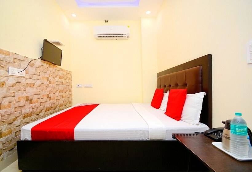 فندق The Sai Palace By Oyo Rooms