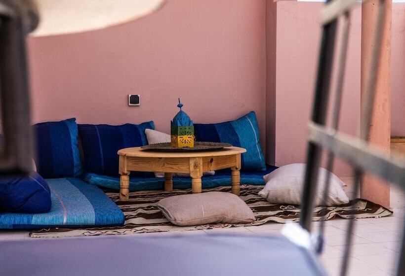 پانسیون Inna Guest House