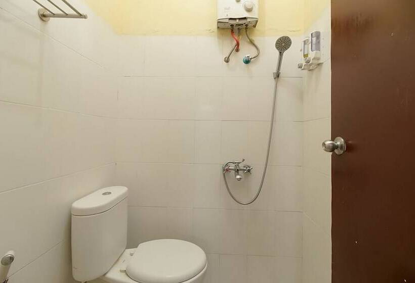 پانسیون Reddoorz @ Jalan Hos Cokroaminoto Mataram