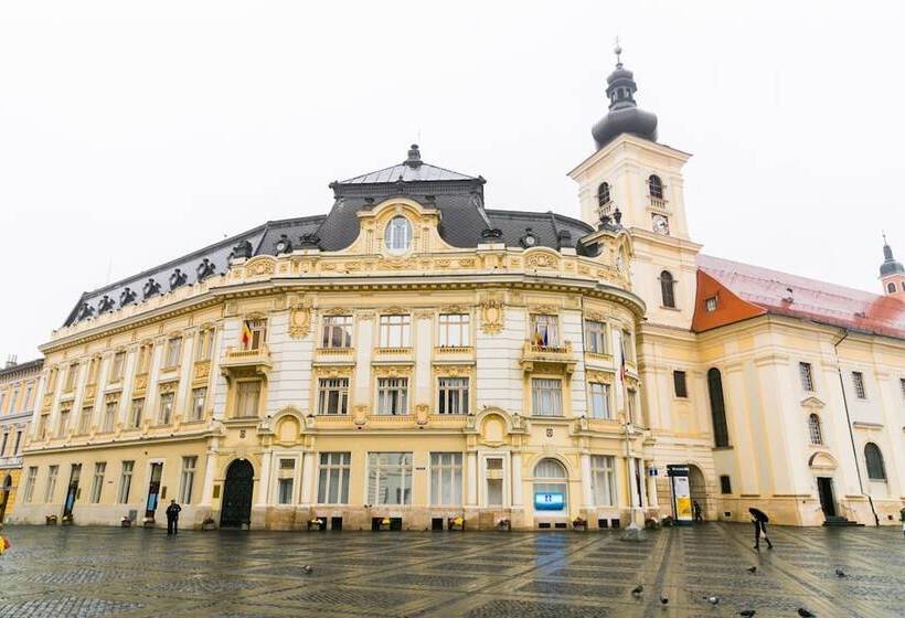 Vendi Grand Square Residence