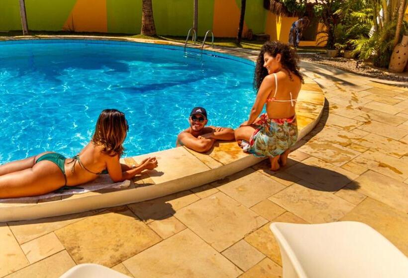 هاستل Pousada Porto Azul