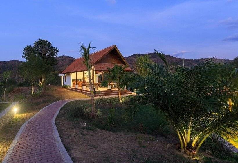 تختخواب و صبحانه The Lavana Tanjung Lima Laboan Bajo Villas