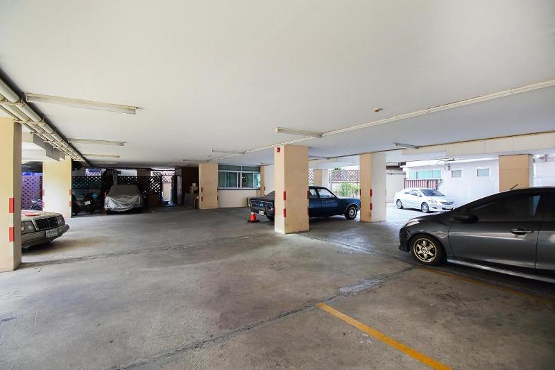 Mee Sook Hotel And Residence