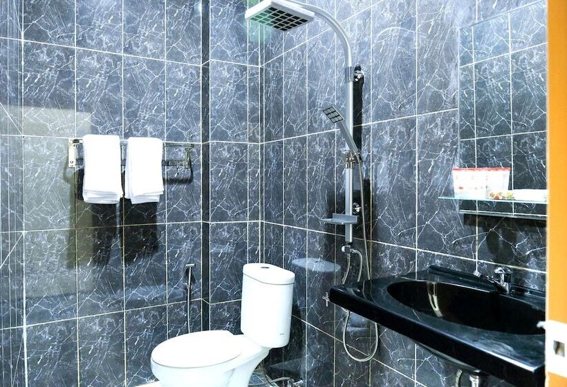 فندق صغير Mustika By Oyo Rooms