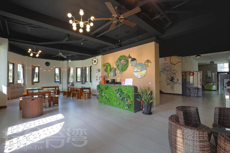 تختخواب و صبحانه Green Castle