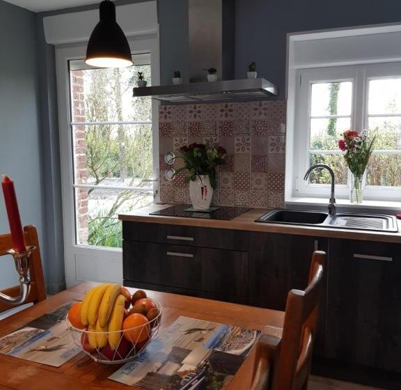 ベッドアンドブレックファースト Les Nids De La Baie