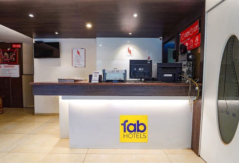 Fabhotel Karpagam   900m From Nehru Stadium