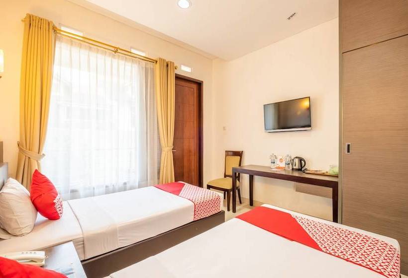 هتل Capital O 1256 Sangga Buana Resort And Convention