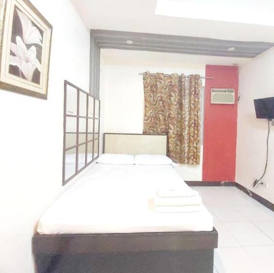 Cosmo Hotel Espana Near Ust
