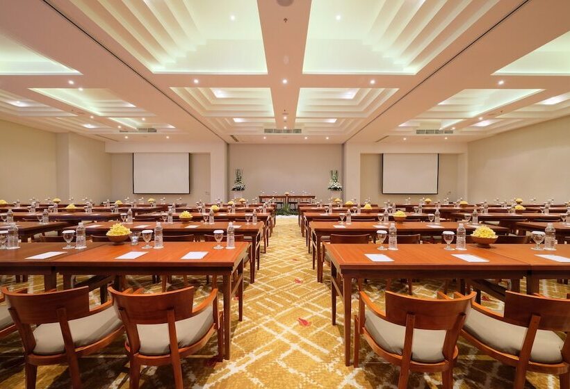 فندق Royal Suites At The Bandha