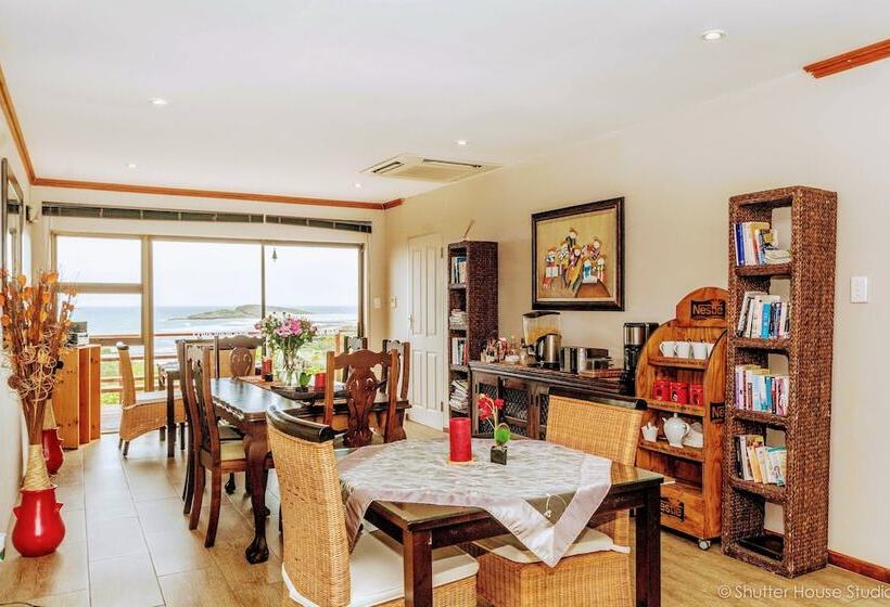 Пансион Cove View Bed & Breakfast