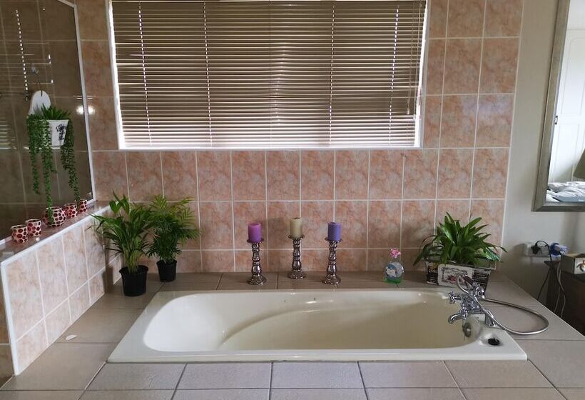 Пансион Cove View Bed & Breakfast
