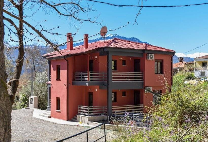 پانسیون Elia Deluxe Accommodation