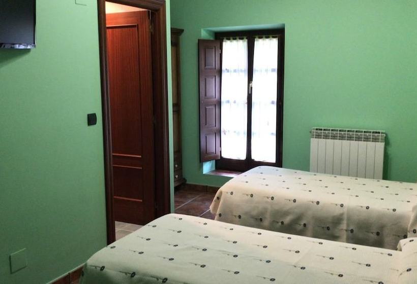 פנסיון Molino Solapeña