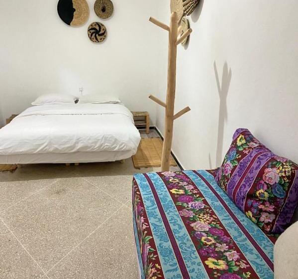 فندق صغير Kasbari House