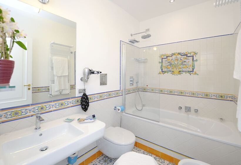تختخواب و صبحانه Residenza Luce