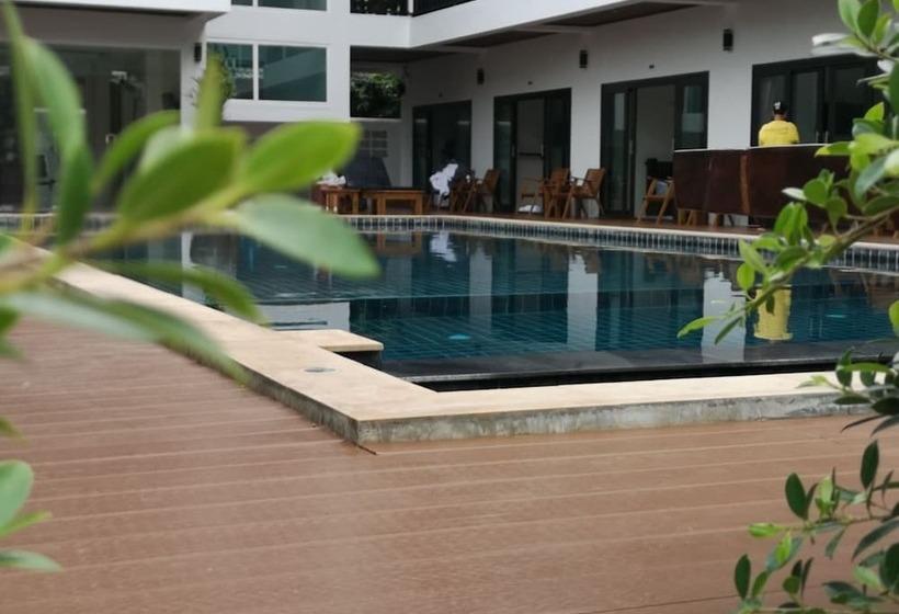 هتل Aiya Resort Kohtao
