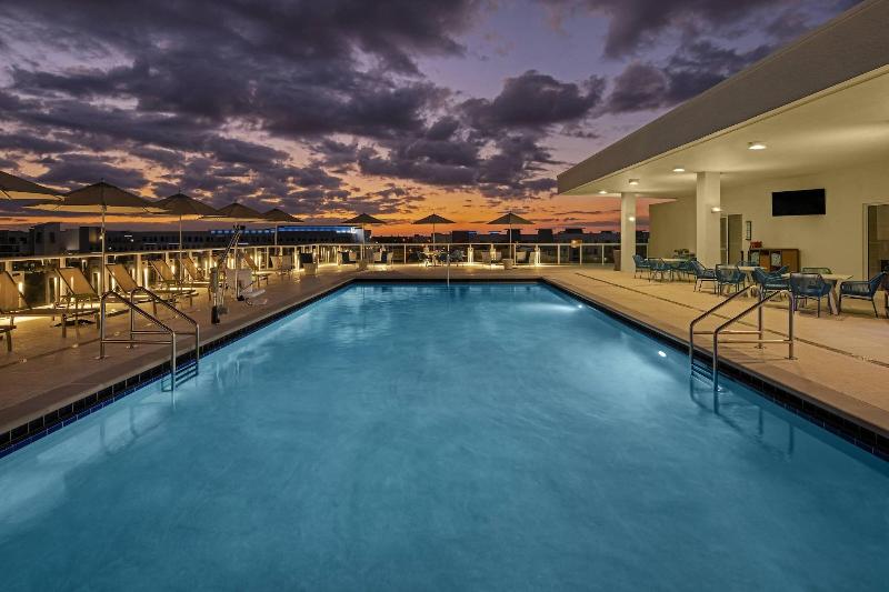 בית מלון כפרי Courtyard By Marriott Delray Beach