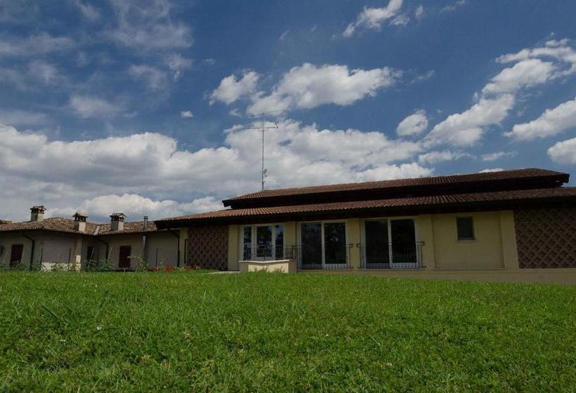 田舎風ホテル Agriturismo Corte Ambrosio