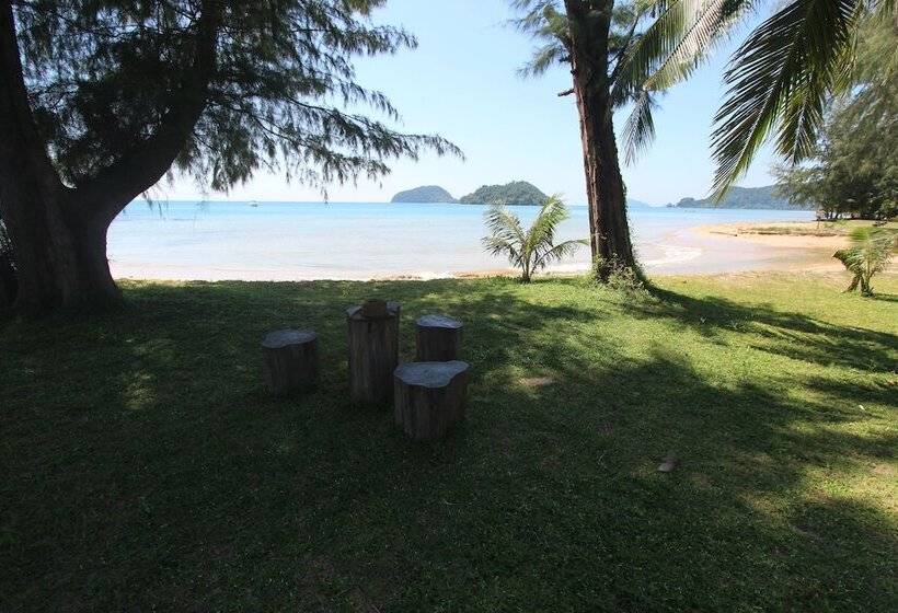 هتل T.k. Beach Resort Koh Mak