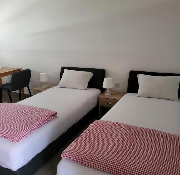 بنسيون Guest House Talas