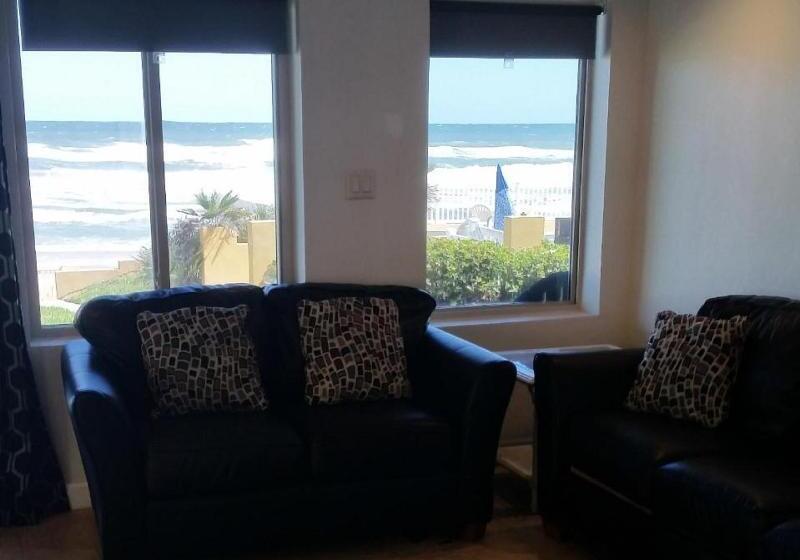 Driftwood Beach Motel