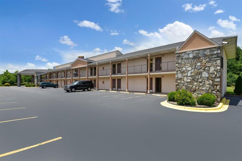 בית מלון כפרי Americas Best Value Inn Canton, Nc