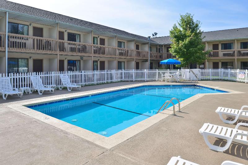 בית מלון כפרי Americas Best Value Inn Canton, Nc