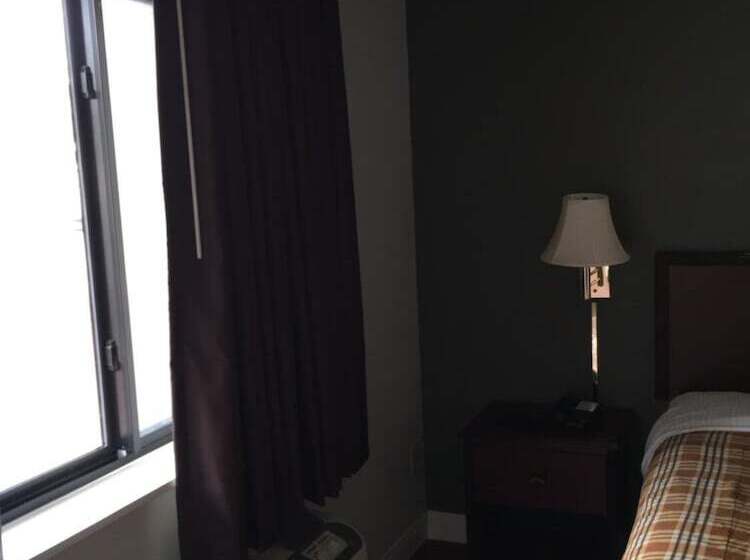בית מלון כפרי Budget Inn Norman