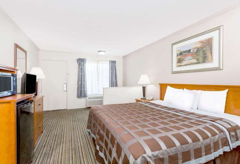 فندق Days Inn By Wyndham Manning