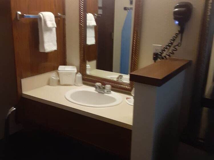 فندق Days Inn By Wyndham Pocatello University Area
