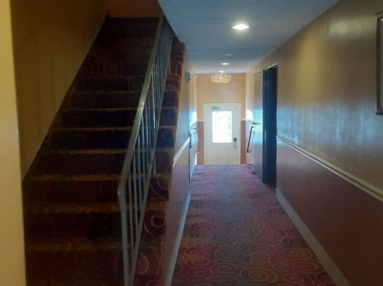 فندق Days Inn By Wyndham Pocatello University Area